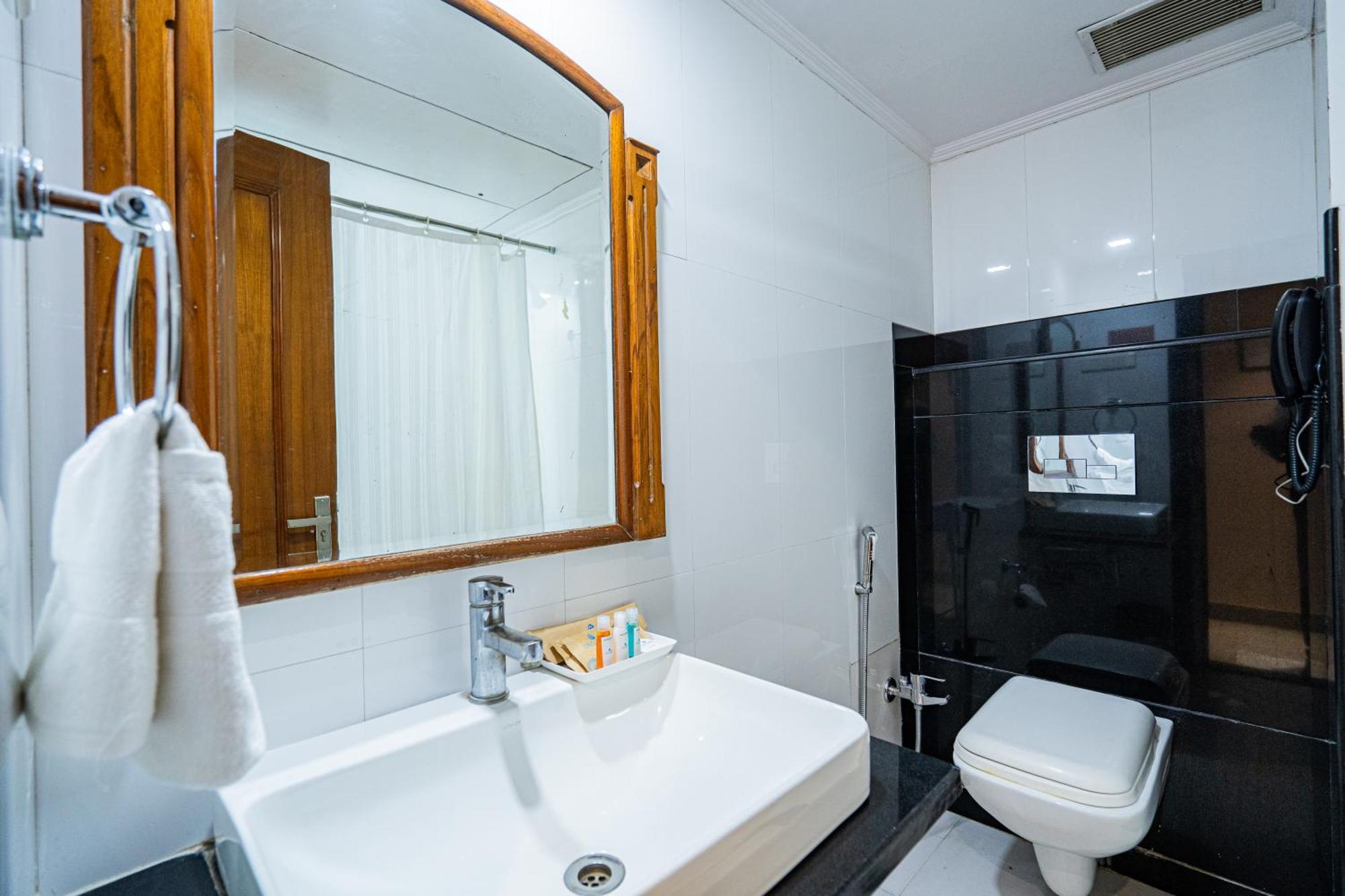 Hotel Mayura Rāipur Esterno foto