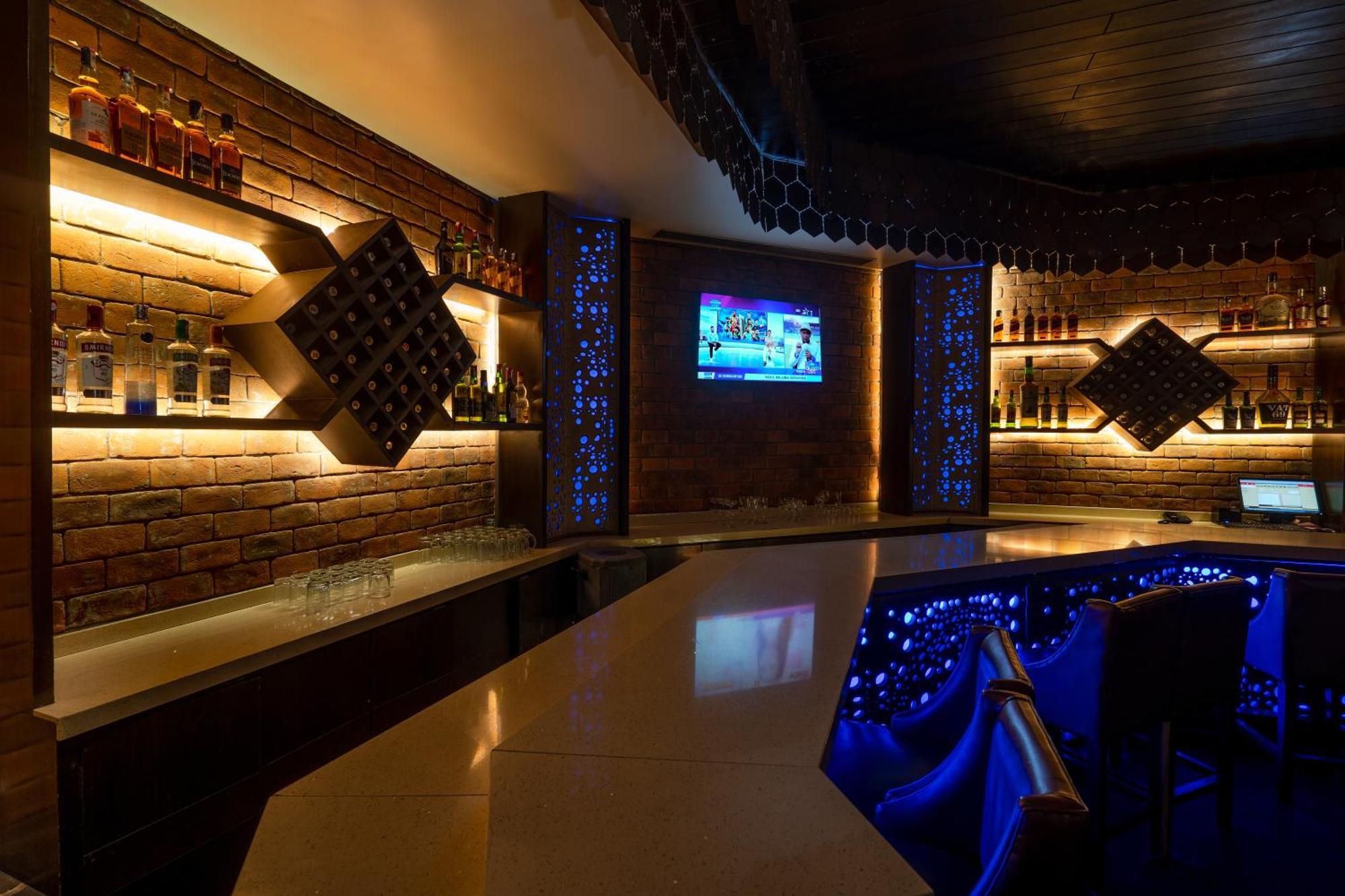 Hotel Mayura Rāipur Esterno foto